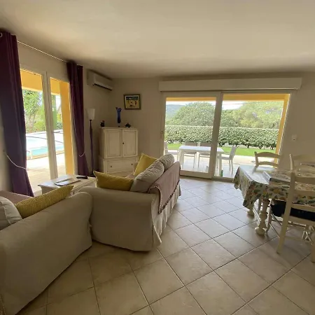 Maison Avec Piscine Couverte Et Terrasse Barbecue - 6 Couchages - Maxime - Fr-1-226-311 בית נופש *