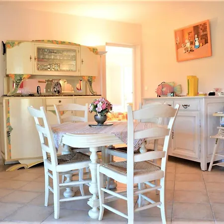 Maison Avec Piscine Couverte Et Terrasse Barbecue - 6 Couchages - Maxime - Fr-1-226-311
